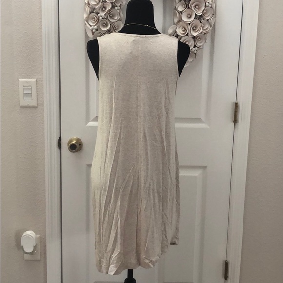 Oatmeal Midi vneck asymmetrical dress - Picture 4 of 5